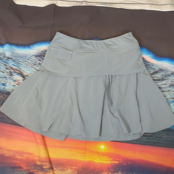 Athleta Pants - Athleta gray tennis skort size 4